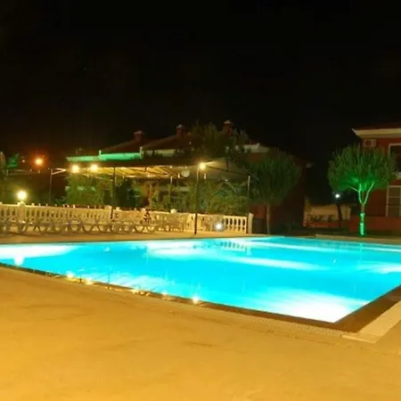 Alacati Golden Resort فندق