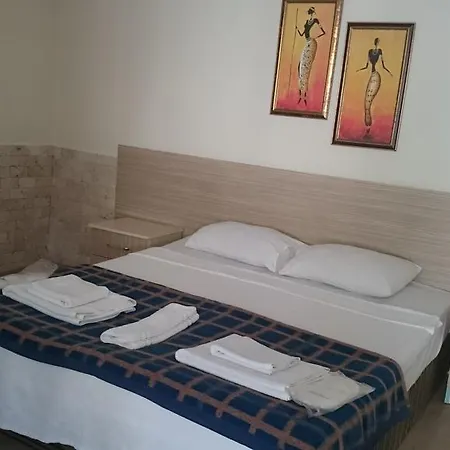 Alacati Golden Resort فندق