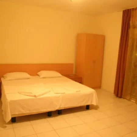 Alacati Golden Resort فندق Çeşme
